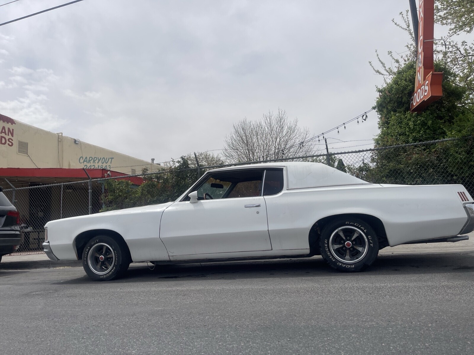 Pontiac-Grand-Prix-1972-Coupe-4