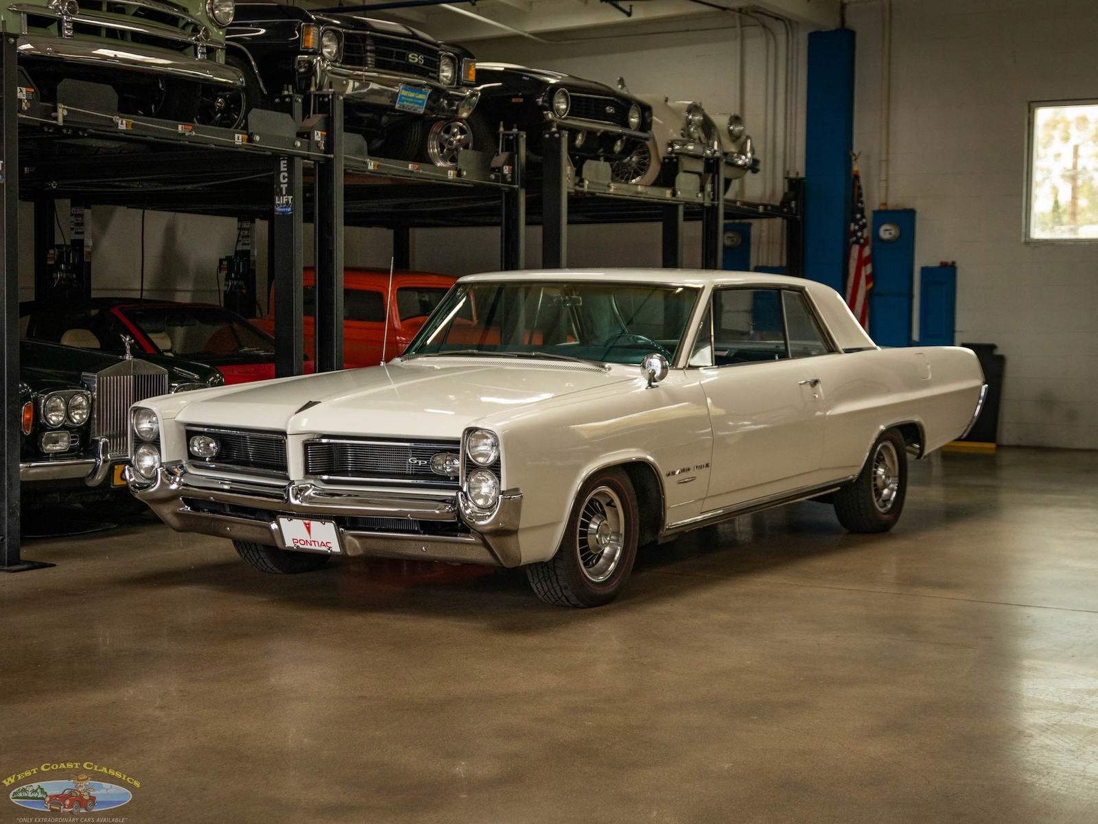 Pontiac Grand Prix Tri Power 389 V8 5 spd 1964 2 Door Hardtop