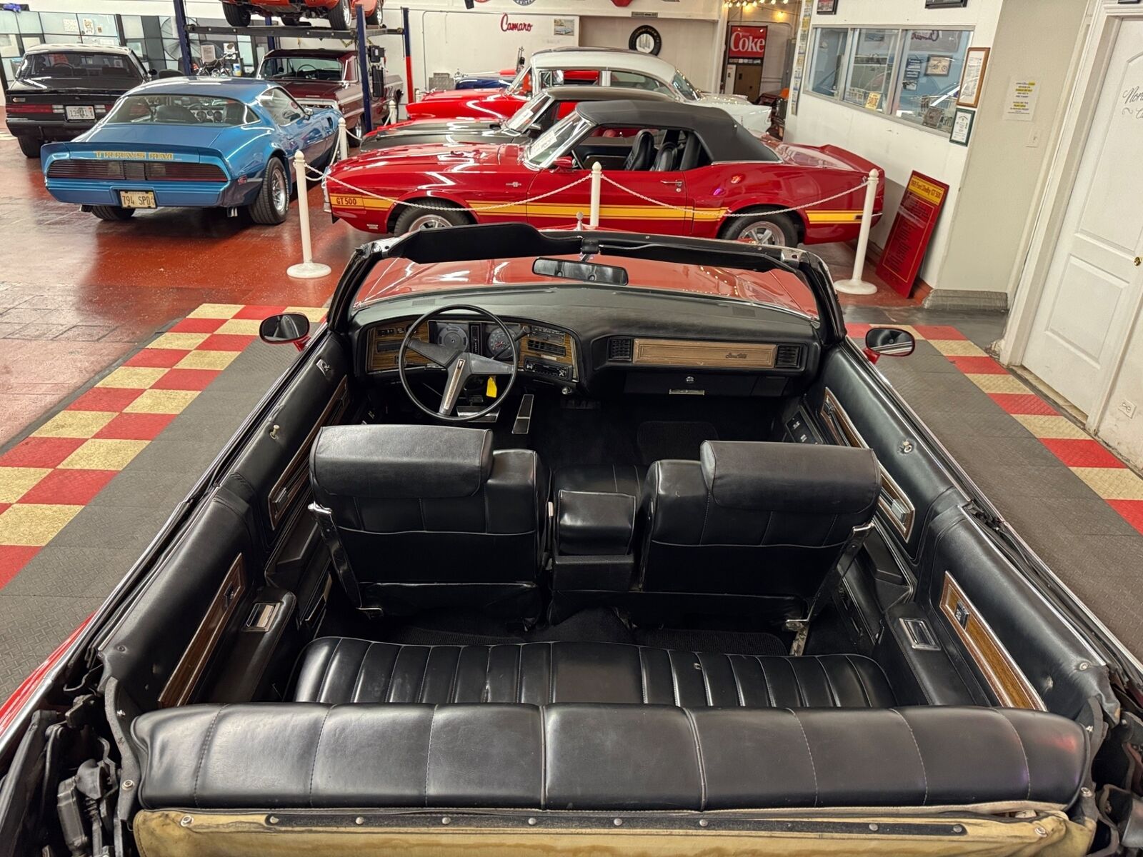 Pontiac-Grand-Ville-1975-Convertible-24