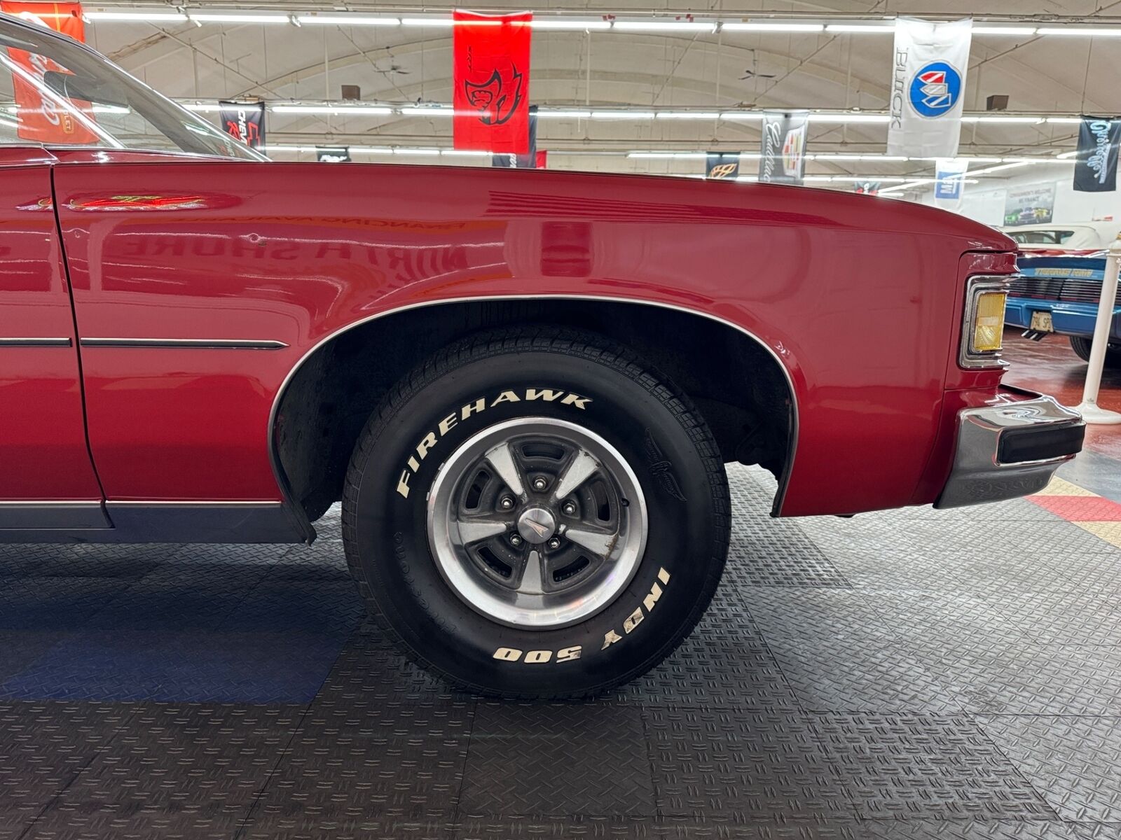 Pontiac-Grand-Ville-1975-Convertible-33