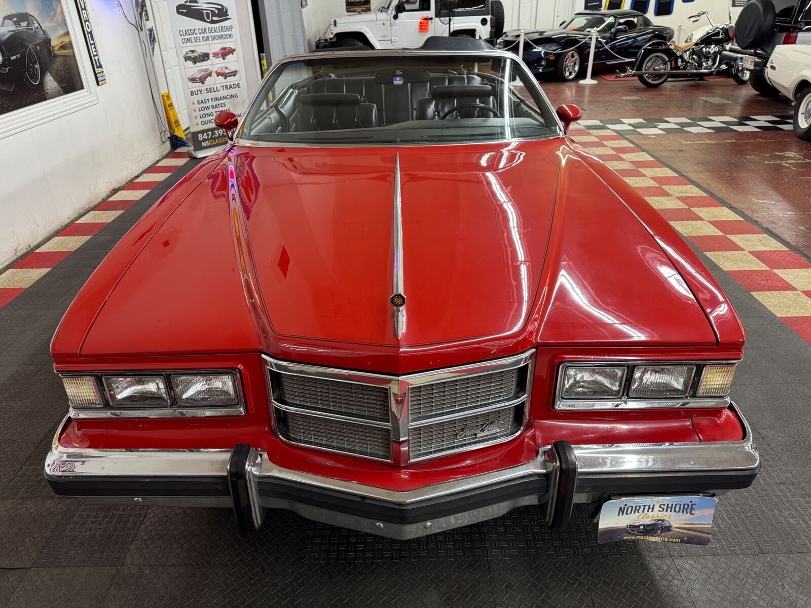 Pontiac-Grand-Ville-1975-Convertible-9