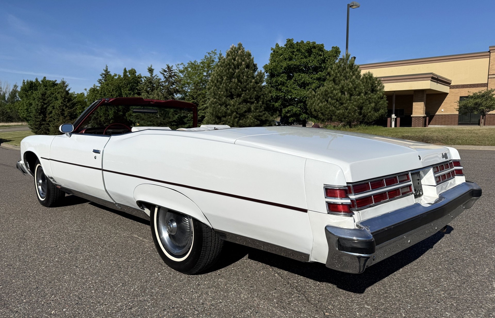 Pontiac-Grand-Ville-Convertible-1975-Convertible-5