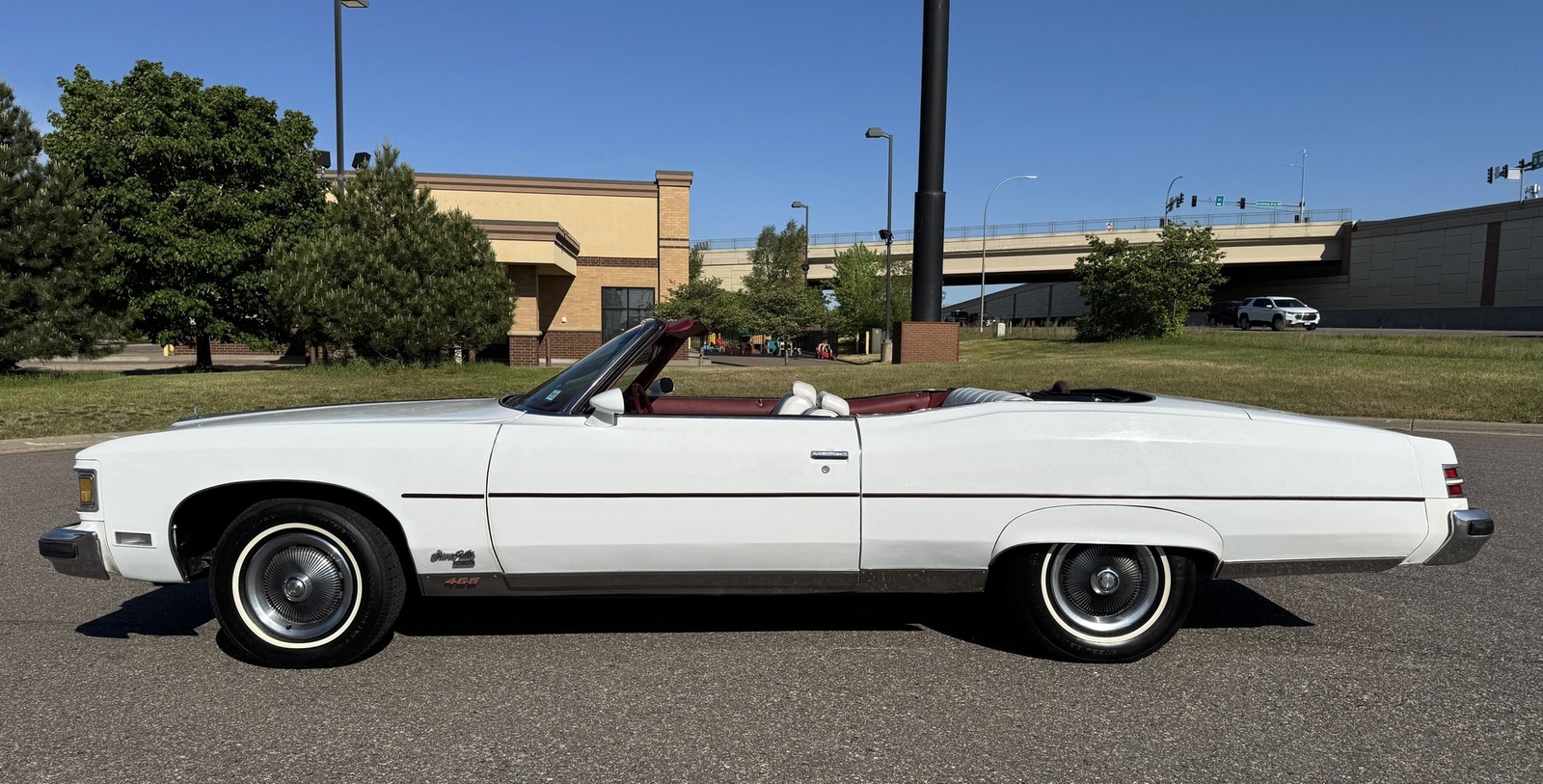Pontiac-Grand-Ville-Convertible-1975-Convertible-6