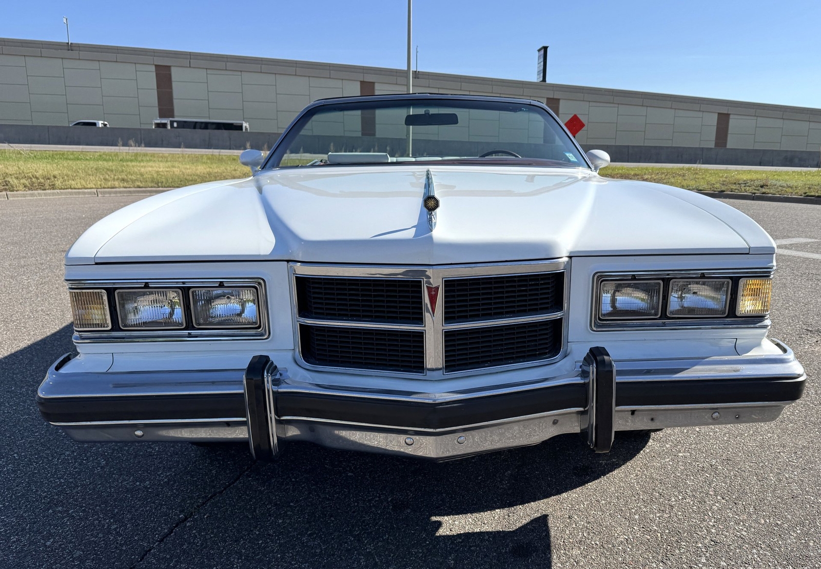 Pontiac-Grand-Ville-Convertible-1975-Convertible-8