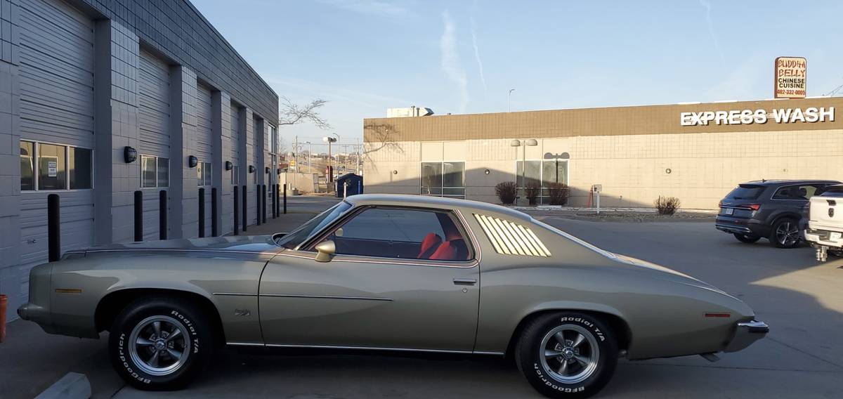 Pontiac-Grand-am-1973
