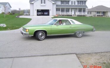 Pontiac-Grand-le-mans-1976-green-1