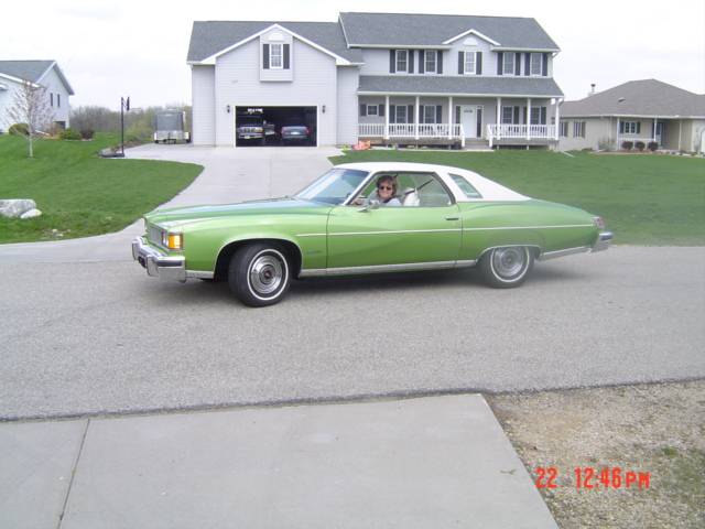 Pontiac-Grand-le-mans-1976-green-1