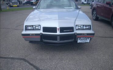 Pontiac-Grand-prix-aero-coupe-1986-1
