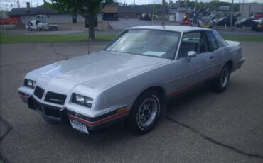 Pontiac-Grand-prix-aero-coupe-1986-2