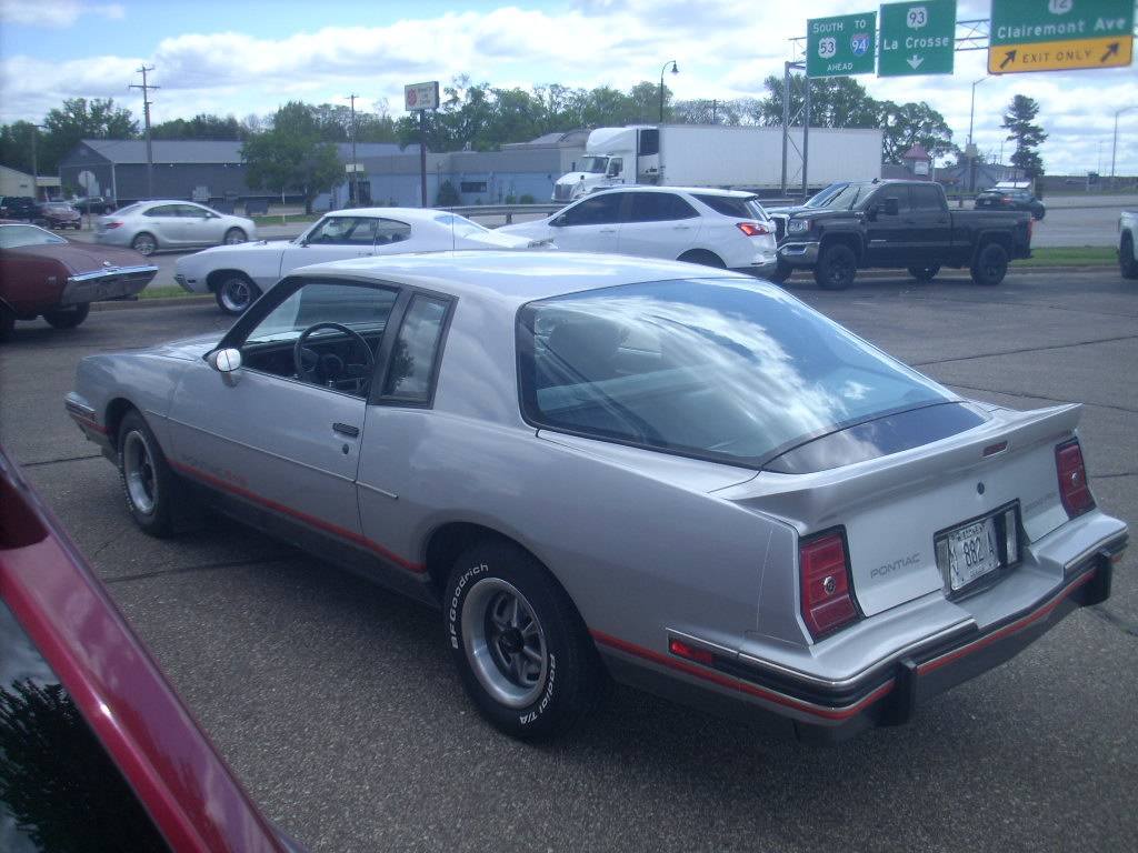 Pontiac-Grand-prix-aero-coupe-1986-3