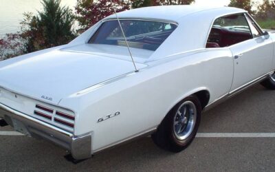 Pontiac Gto  1967 white
