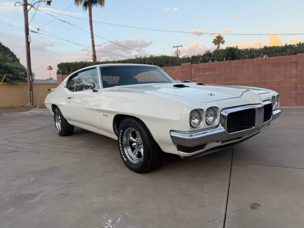 Pontiac-Gto-1970-white-4