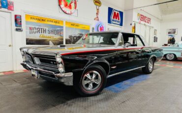 Pontiac-Le-Mans-1965-2-Door-1