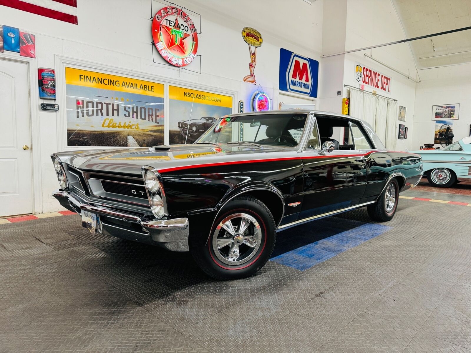 Pontiac-Le-Mans-1965-2-Door-1