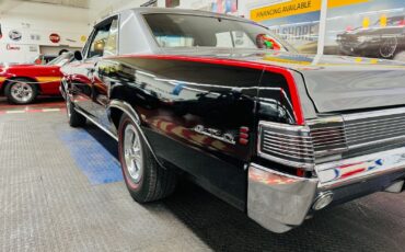 Pontiac-Le-Mans-1965-2-Door-20