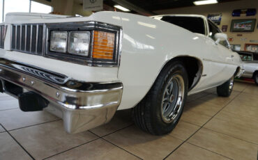 Pontiac-Le-Mans-1977-Classic-Car-16