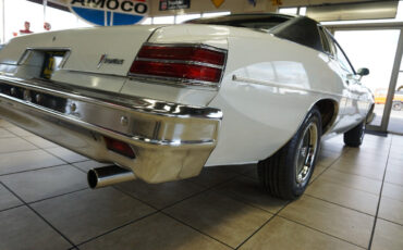 Pontiac-Le-Mans-1977-Classic-Car-18