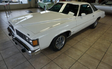 Pontiac-Le-Mans-1977-Classic-Car-2