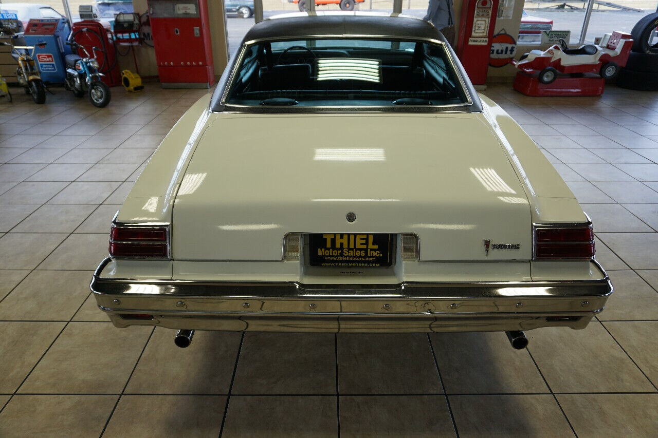 Pontiac-Le-Mans-1977-Classic-Car-5