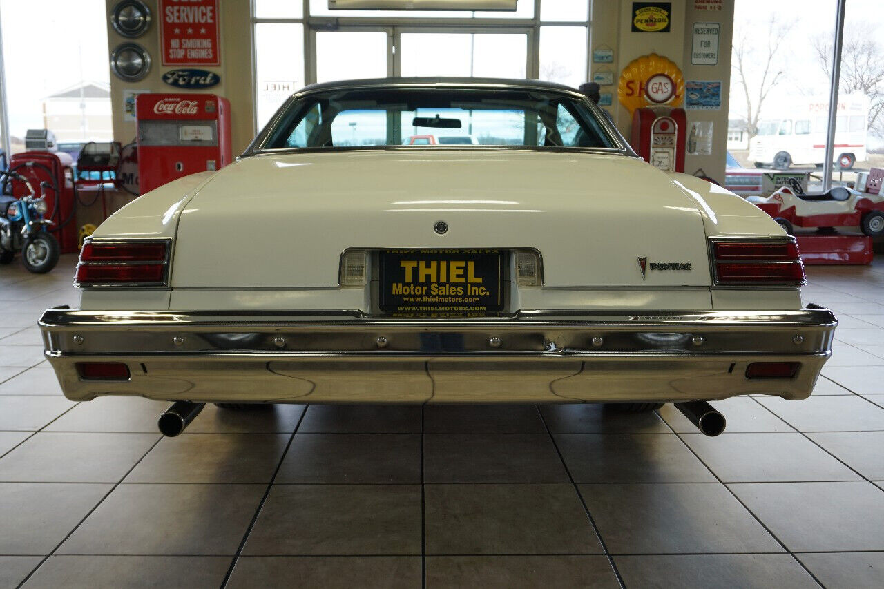 Pontiac-Le-Mans-1977-Classic-Car-6