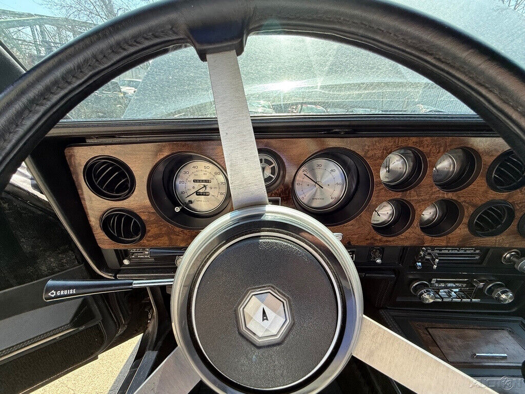 Pontiac-Le-Mans-1978-Coupe-11