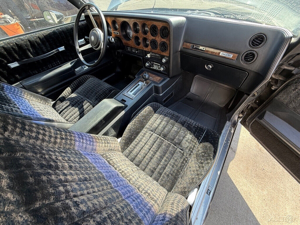 Pontiac-Le-Mans-1978-Coupe-17