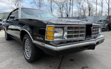 Pontiac-Le-Mans-1978-Coupe-7