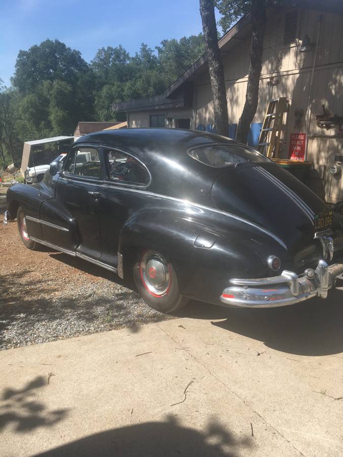 Pontiac-Silver-streak-strait-8-1948-1