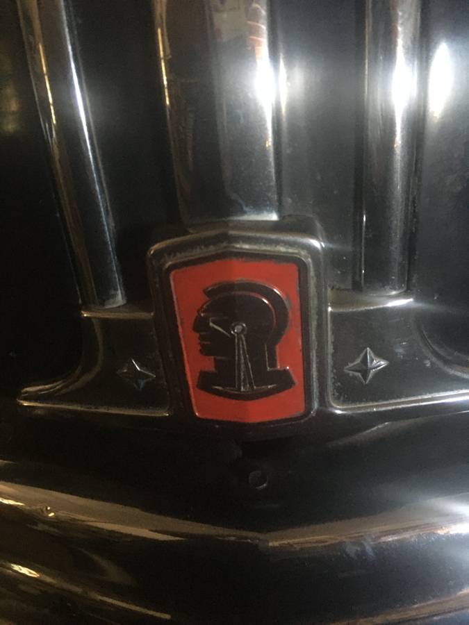 Pontiac-Silver-streak-strait-8-1948-5