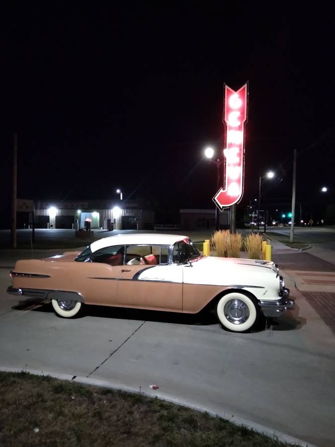 Pontiac-Star-chief-1956-18