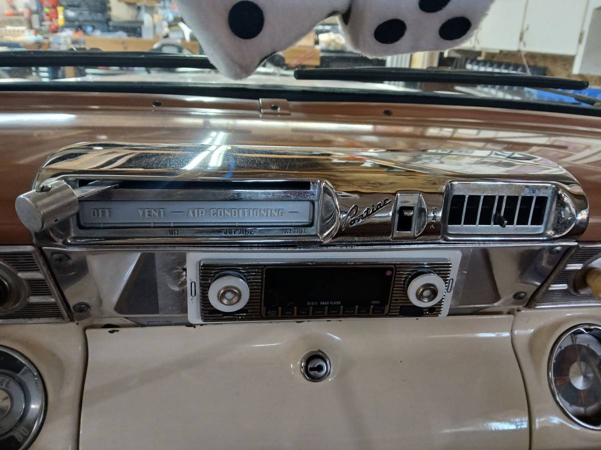 Pontiac-Star-chief-1956-7