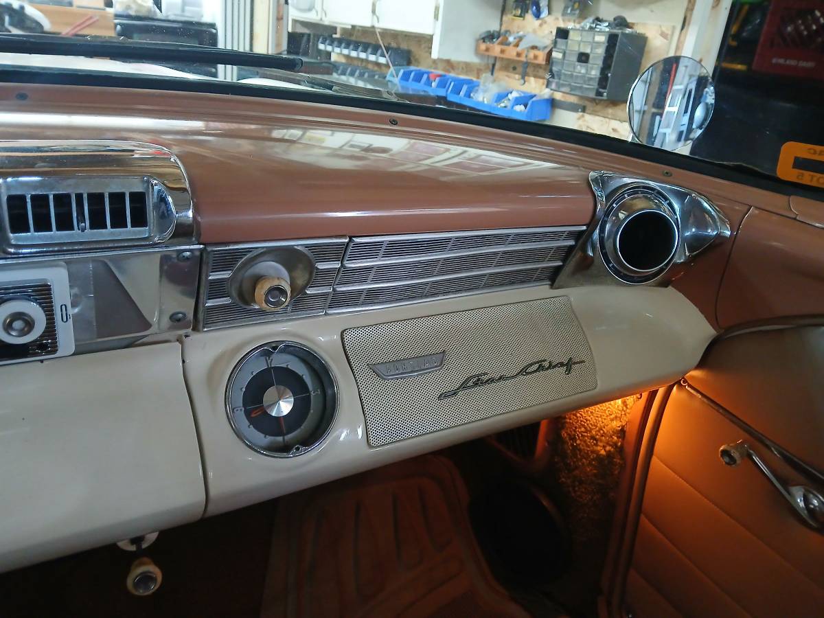 Pontiac-Star-chief-1956-9