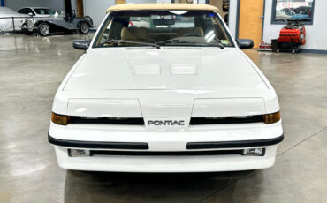 Pontiac-Sunbird-1989-Convertible-9