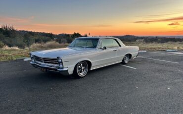 Pontiac-Tempest-1965-Coupe