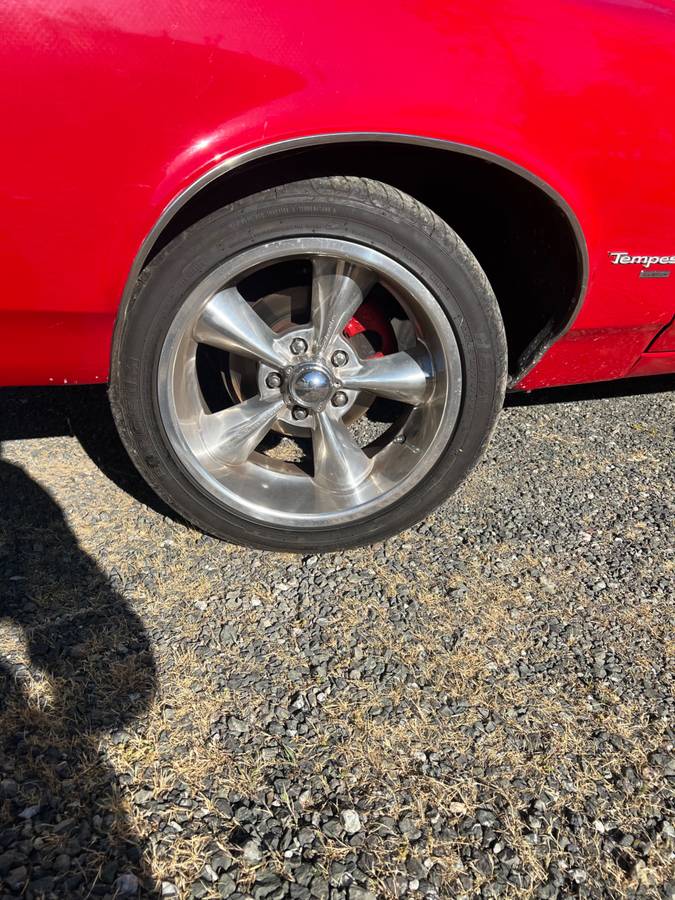 Pontiac-Tempest-1967-red-8