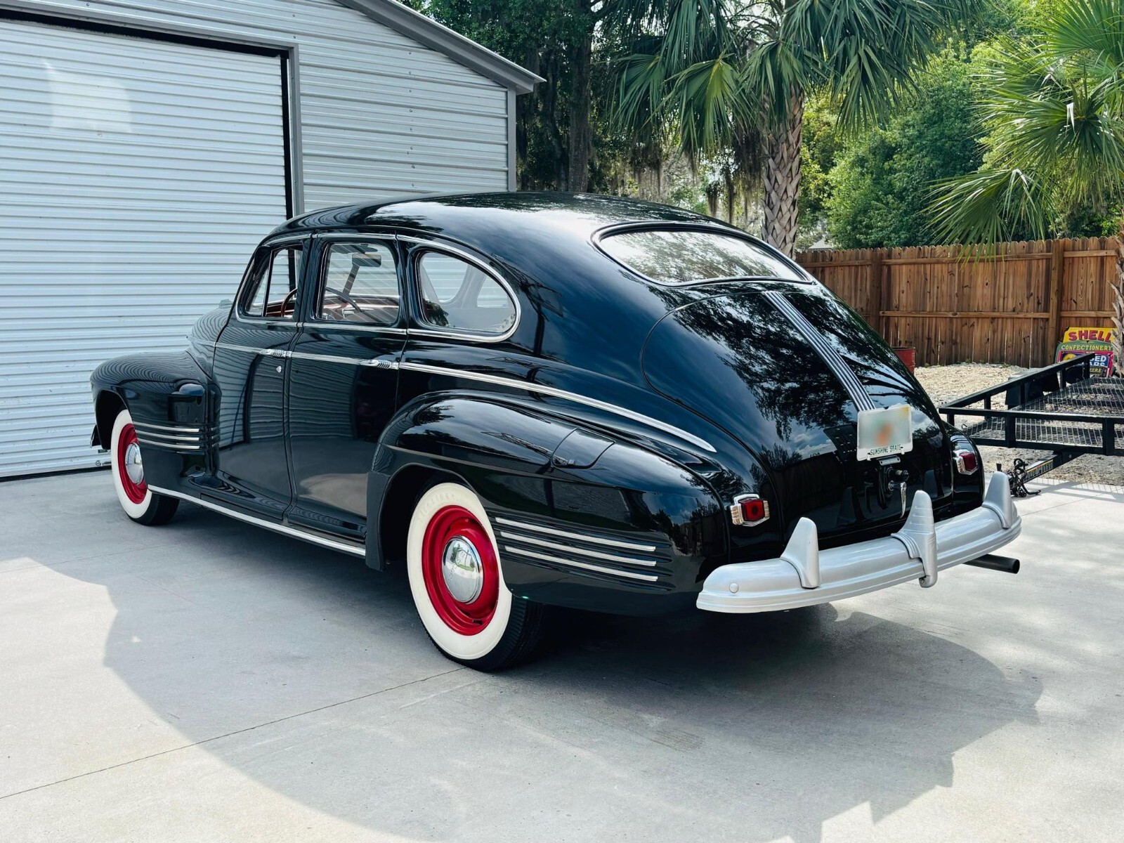 Pontiac-Torpedo-1941-3