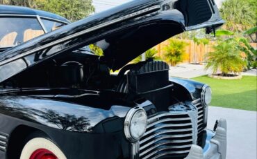 Pontiac-Torpedo-1941-31
