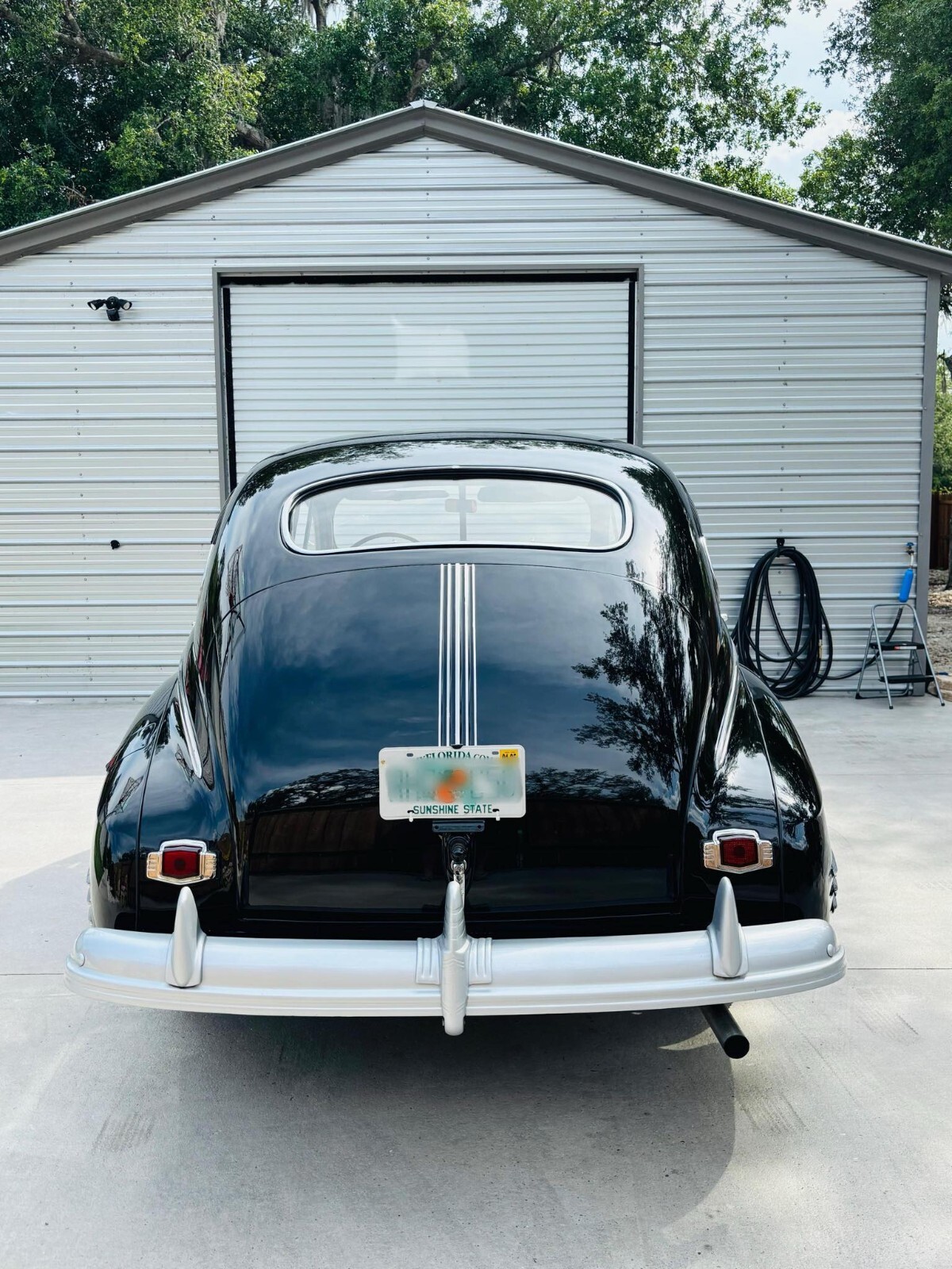 Pontiac-Torpedo-1941-4