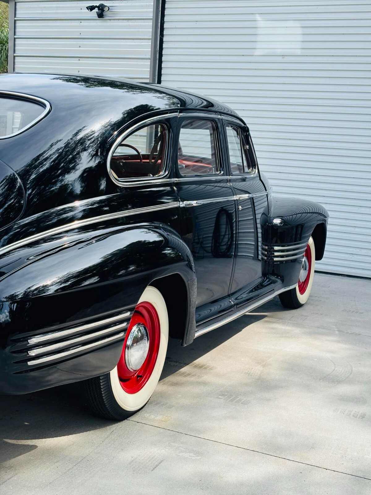 Pontiac-Torpedo-1941-7