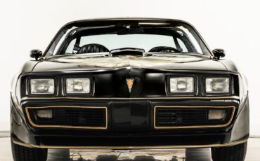 Pontiac-Trans-Am-1979-2D-Coupe-2