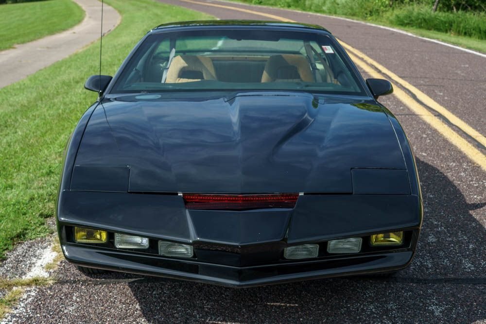 Pontiac-Trans-Am-1983-Coupe-1