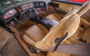 Pontiac-Trans-Am-1983-Coupe-11