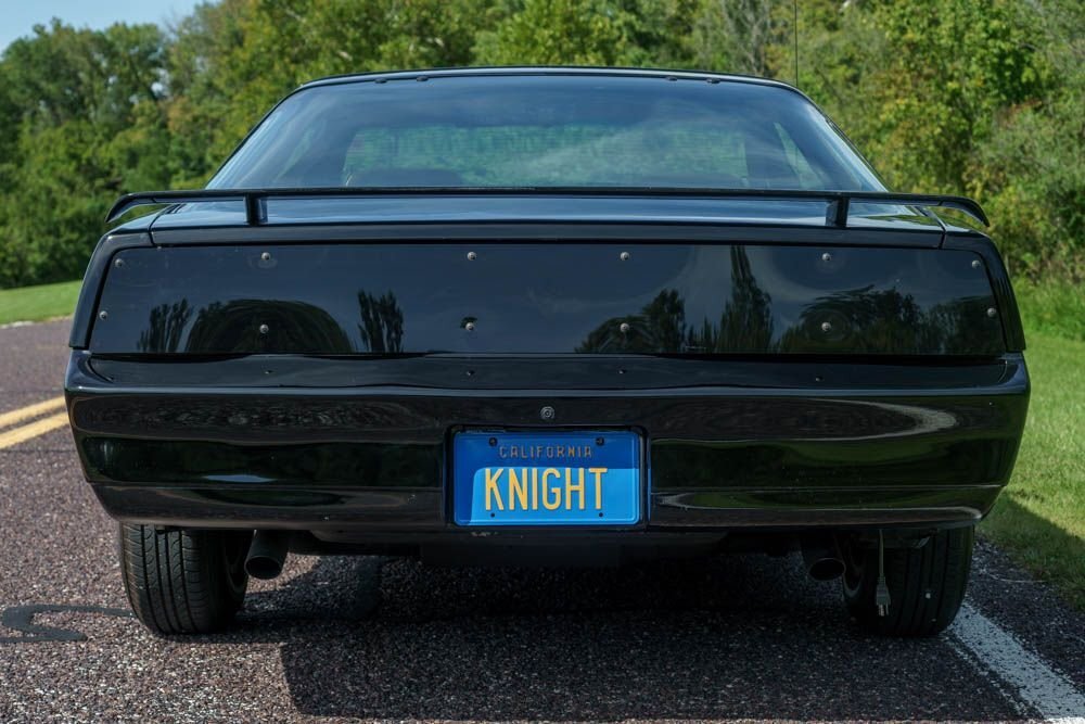 Pontiac-Trans-Am-1983-Coupe-4