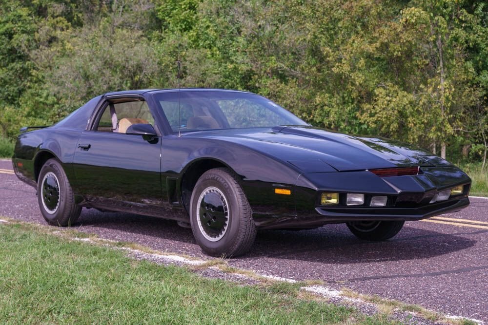 Pontiac-Trans-Am-1983-Coupe