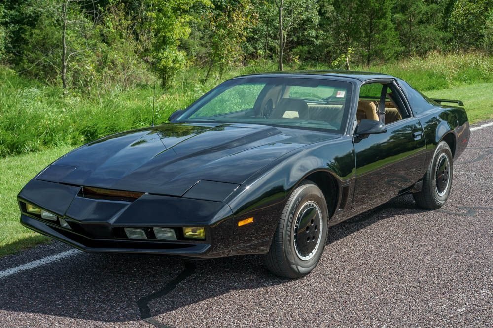 Pontiac-Trans-Am-1983-Coupe-7