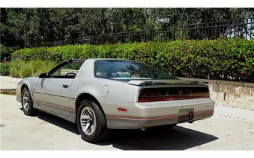 Pontiac-Trans-Am-1985-2-DOOR-HARD-TOP-5