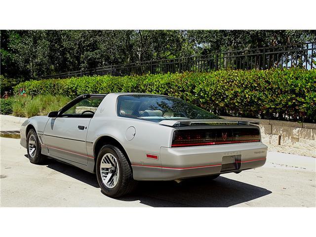 Pontiac-Trans-Am-1985-2-DOOR-HARD-TOP-5