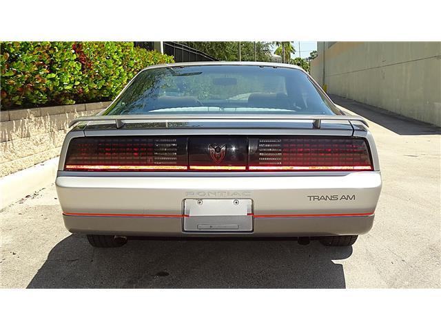 Pontiac-Trans-Am-1985-2-DOOR-HARD-TOP-8