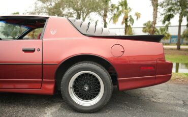 Pontiac-Trans-Am-1986-Coupe-17