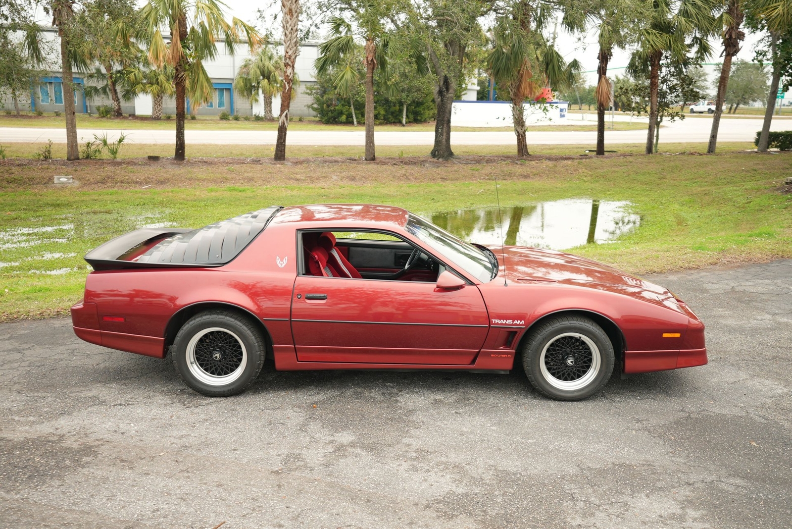 Pontiac-Trans-Am-1986-Coupe-23